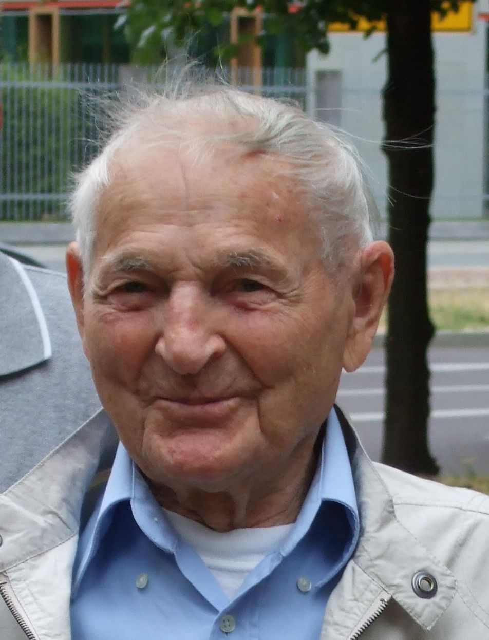 Rudolf Brazda im Juni 2008 bei der Einweihung des Denkmal für die im Nationalsozialismus verfolgten Homosexuellen