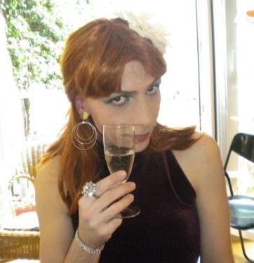 Datei:FeyKnusSchaumwein.jpg